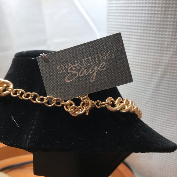 NWT Sparkling Sage Goldtone Necklace w/Circle Drop - Picture 6 of 9